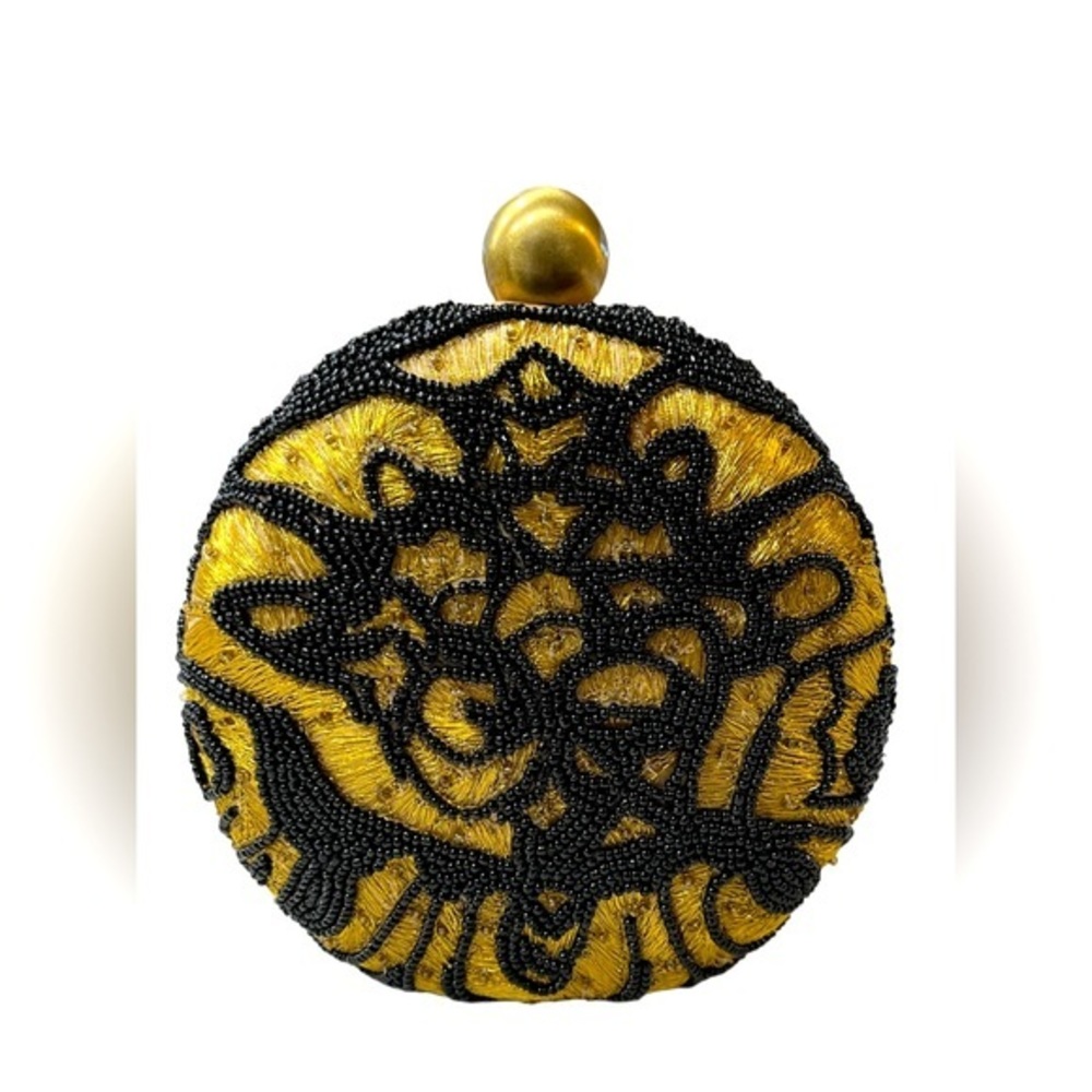 Santi‎ beaded purse